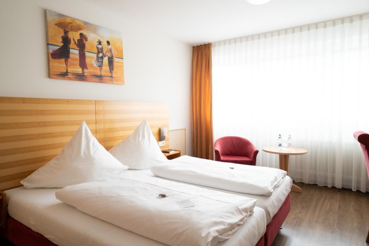 Ates Hotel Kehl ภายนอก รูปภาพ