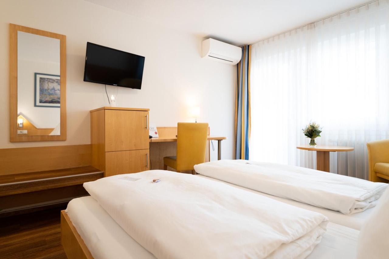 Ates Hotel Kehl ภายนอก รูปภาพ